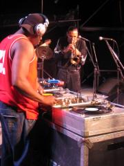 Brown and special guest DJ S-Luv at the Montreal Jazz Fest 2003... 120,000 people!!!